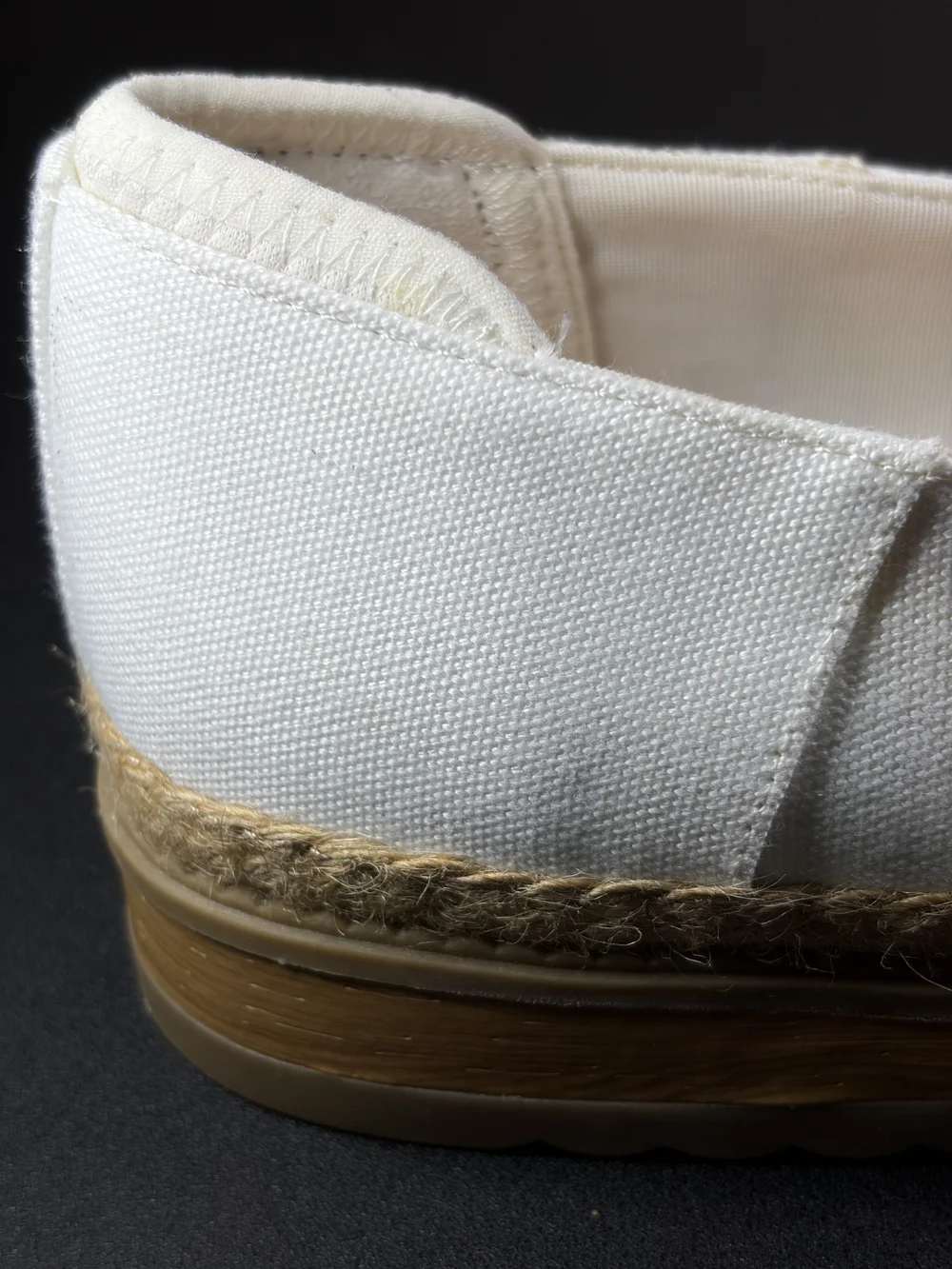 Dr. Scholls lightweight white